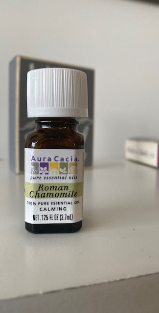 Roman Chamomile (PURE - no Jojoba Oil)